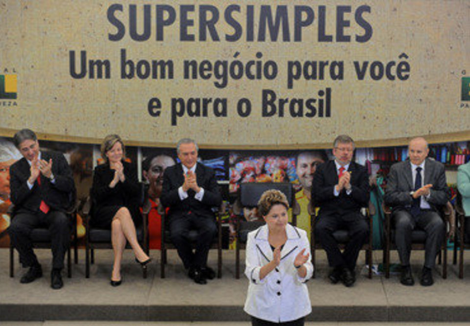 Main 0805 supersimples alteracao dilma